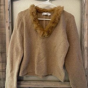 Relais knitwear camel sweater